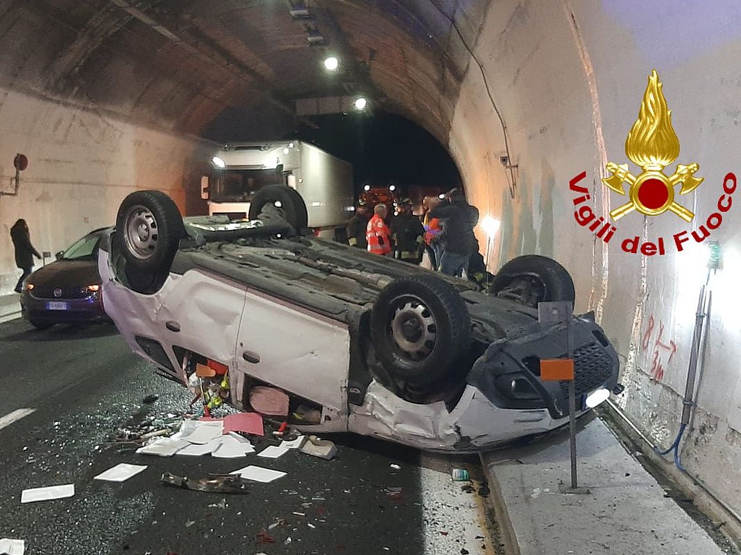 incidente autostrada a10 3 febbraio 2025