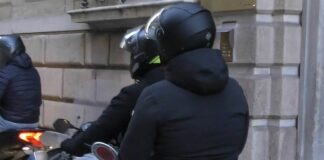 Genova, tenta rapina in pasticceria ad Albaro, inseguito dai Falchi della polizia Polizia Falchi moto Genova