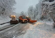 Allerta Gialla per neve in Liguria spazzaneve strade neve