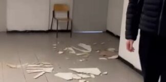 Genova, crolla il controsoffitto dell’istituto Gastaldi Abba: studenti in protesta