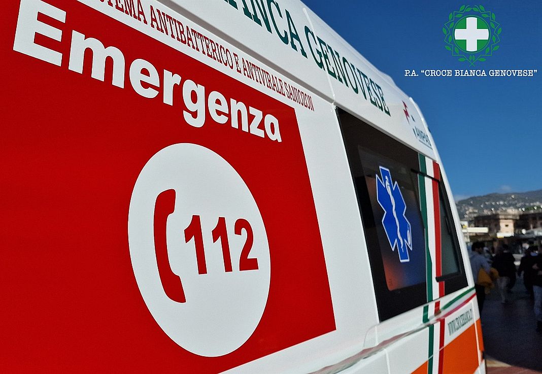 ambulanza croce bianca genovese