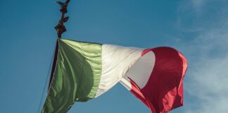 Genova aderisce alla campagna R1pud1a di Emergency contro la Guerra R1pud1a Guerra Genova