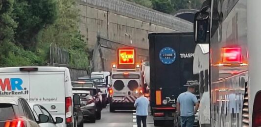 Autostrade, incidente in A10: traffico completamente bloccato