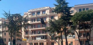 Genova, scontro auto-ambulanza a San Martino: soccorsi sul posto