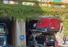 camion incastrato, bisarca incastrata Rapallo