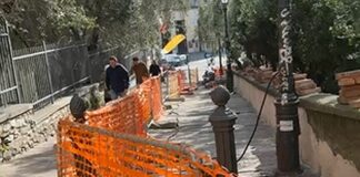 Genova, cantiere abbandonato alla Casa di Colombo, le proteste Casa Colombo cantiere