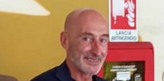 Funerale laico per il giornalista Roberto Pettinaroli a Chiavari Roberto Pettinaroli