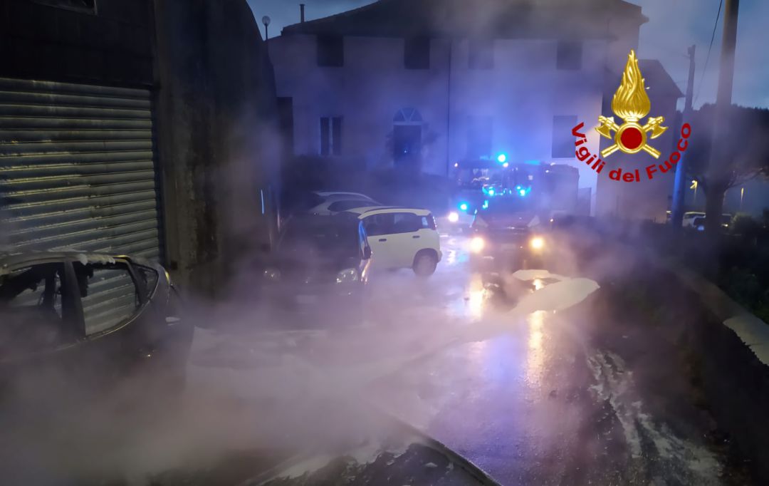 Incendio auto Crevari
