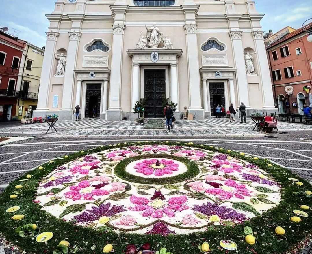 Pietra Ligure in fiore
