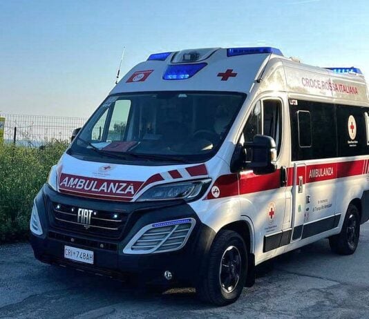 Tragedia a Vallecrosia al Mare, morto un uomo investito da uno scooter ambulanza Croce Rossa Sanremo