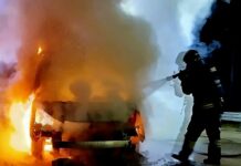 auto fiamme vigili del fuoco