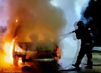 auto fiamme vigili del fuoco