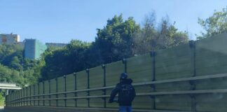 Genova, in autostrada A7 con il monopattino monopattino in autostrada a7 Genova