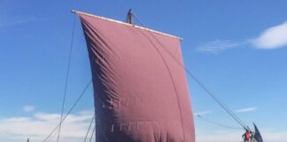 Genova, una nave vichinga in arrivo in Darsena nave vichinga Saga Farmann