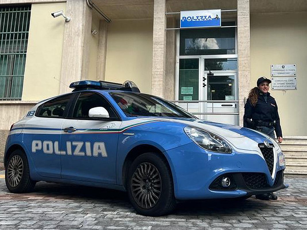 Polizia Cornigliano Genova auto