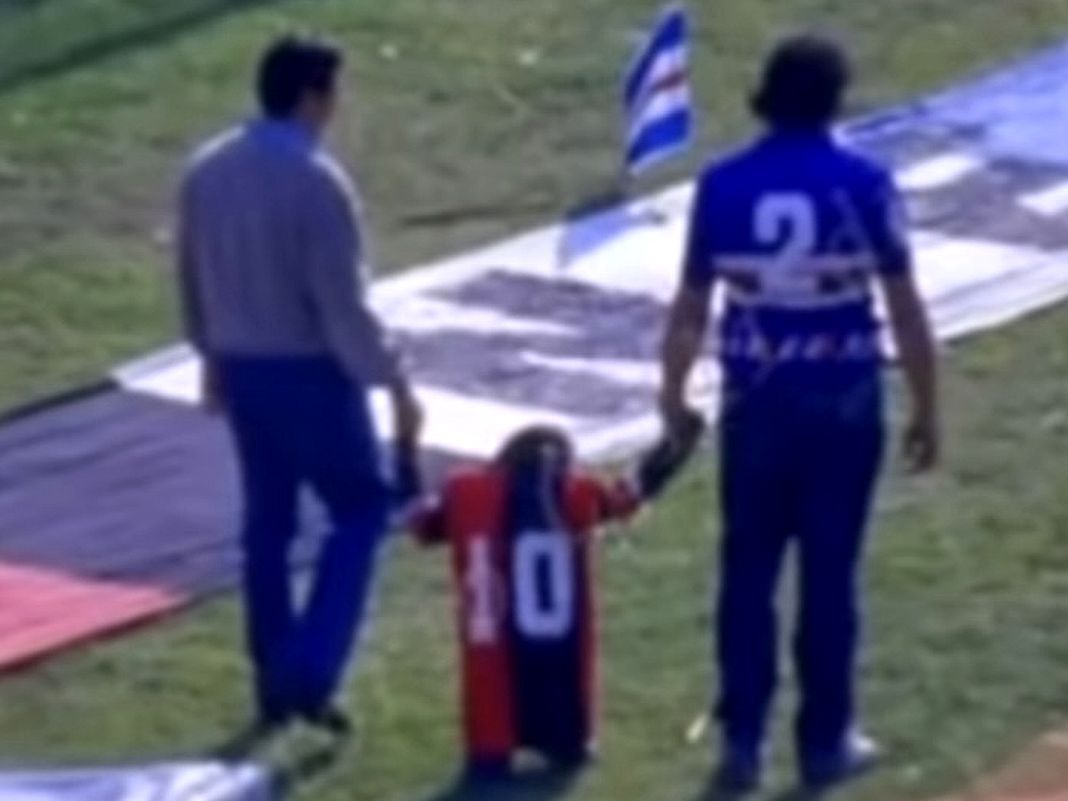 scimmia maglia Genoa derby