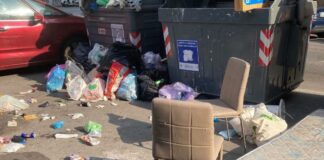 Genova, rifiuti ingombranti abbandonati a Sampierdarena: è polemica abbandono rifiuti ingombranti Sampierdarena