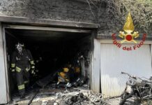 La Spezia, box in fiamme a Fabiano incendio box La Spezia 2 giugno 2025