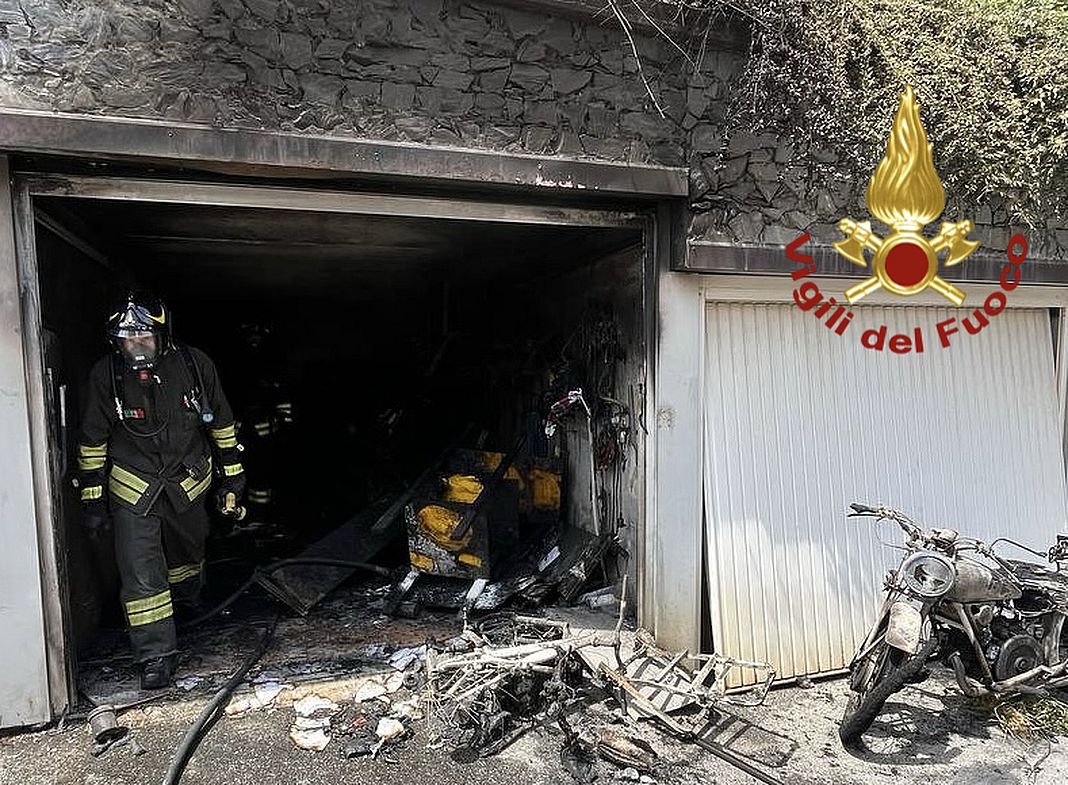 incendio box La Spezia 2 giugno 2025