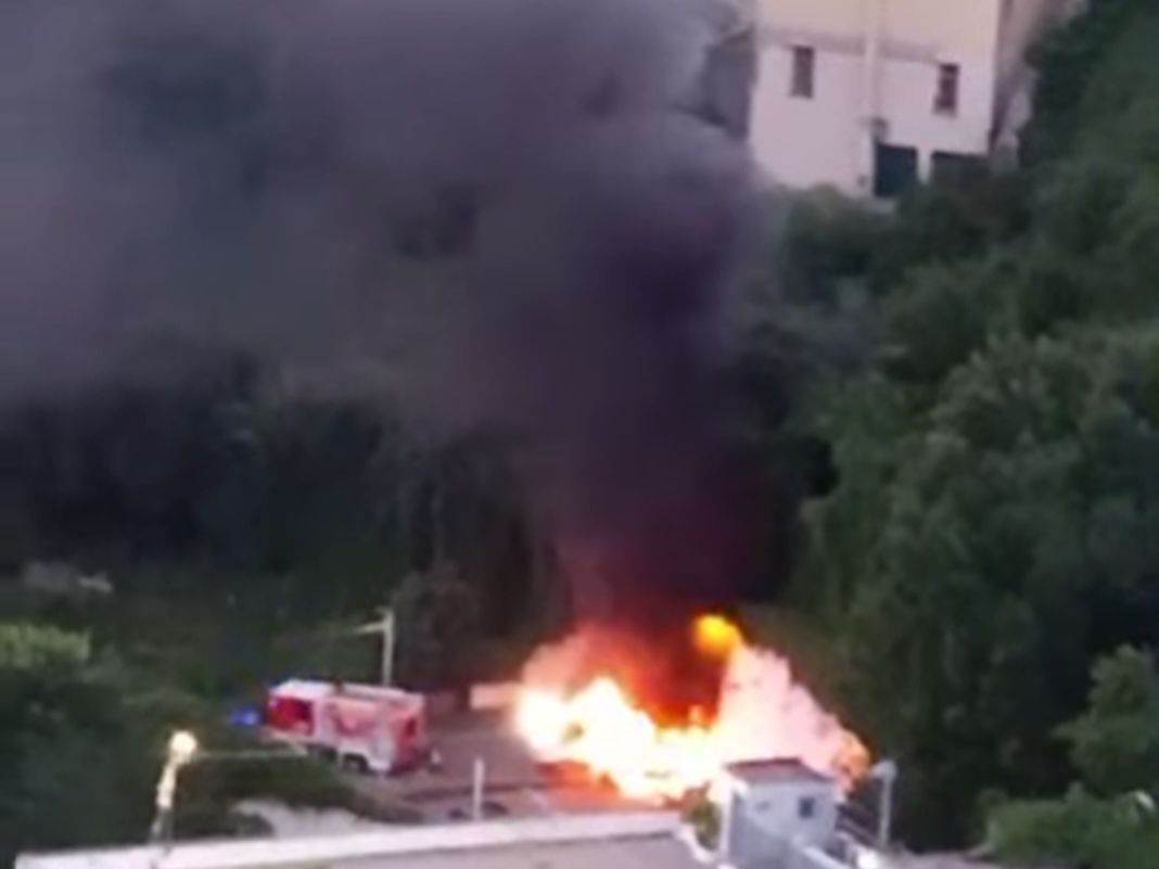 incendio auto Cep via Montanella