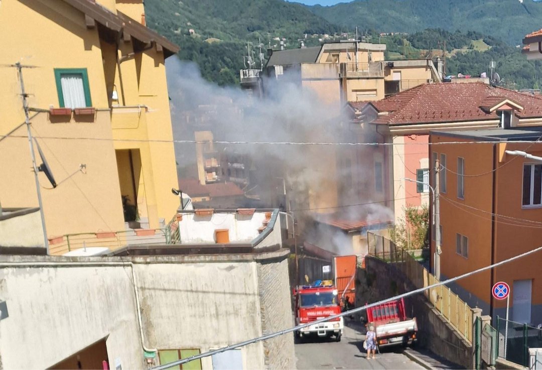 Incendio centro estetico Busalla