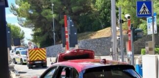 Autostrade, paura in A10: entra al casello contromano e causa un frontale, ci sono feriti