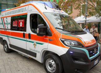 ambulanza croce verde sestri ponente genova