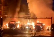 Diano Marina, in fiamme tre auto e alcuni scooter, indagini Diano Marina incendio 22 luglio 2025