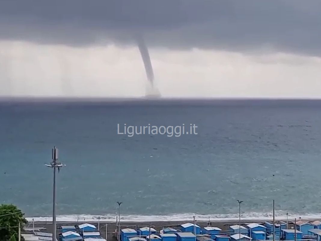 tromba marina Voltri 21 luglio 2025