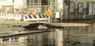 Genova, tubo dell’acquedotto esploso in via Bobbio, pesanti disagi tubo rotto via Bobbio genova