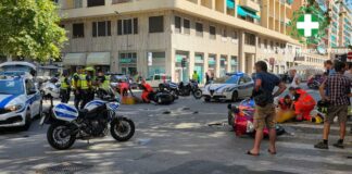 Genova, scooter in fuga dalla Polizia Locale provoca incidente alla Foce: due feriti Incidente via Cecchi Foce Genova