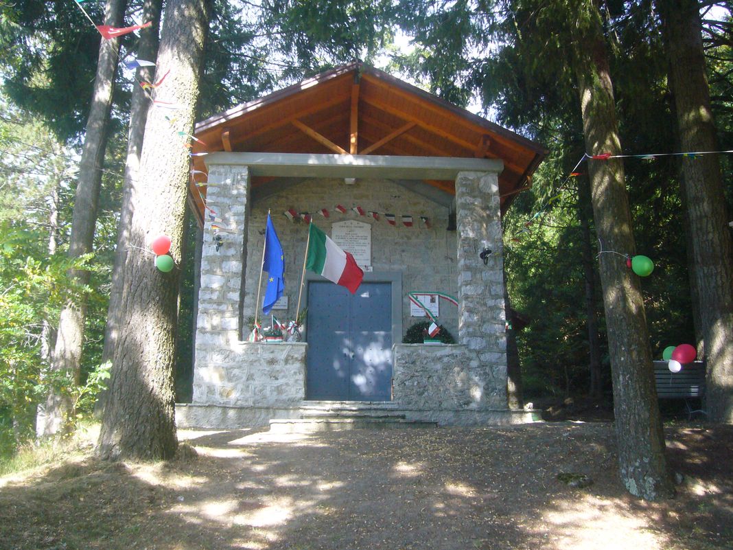 tempio della Fraternità Lovari Rezzoaglio