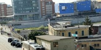 Genova, maxi rissa a Cornigliano, intervengono sei pattuglie dei carabinieri Cornigliano rissa ponte