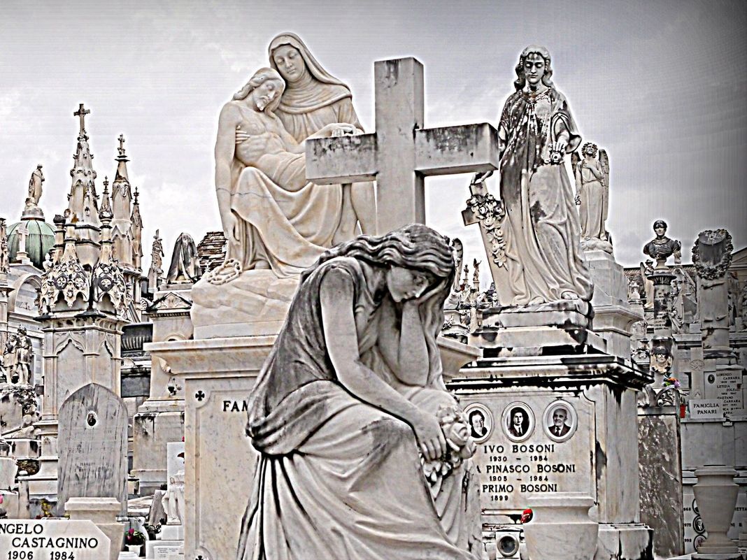 Lavagna cimitero monumentale