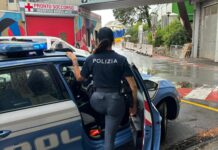 Autostrade, bimba con crisi respiratoria soccorsa in A12 dalla polizia e portata al Gaslini