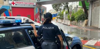 Autostrade, bimba con crisi respiratoria soccorsa in A12 dalla polizia e portata al Gaslini
