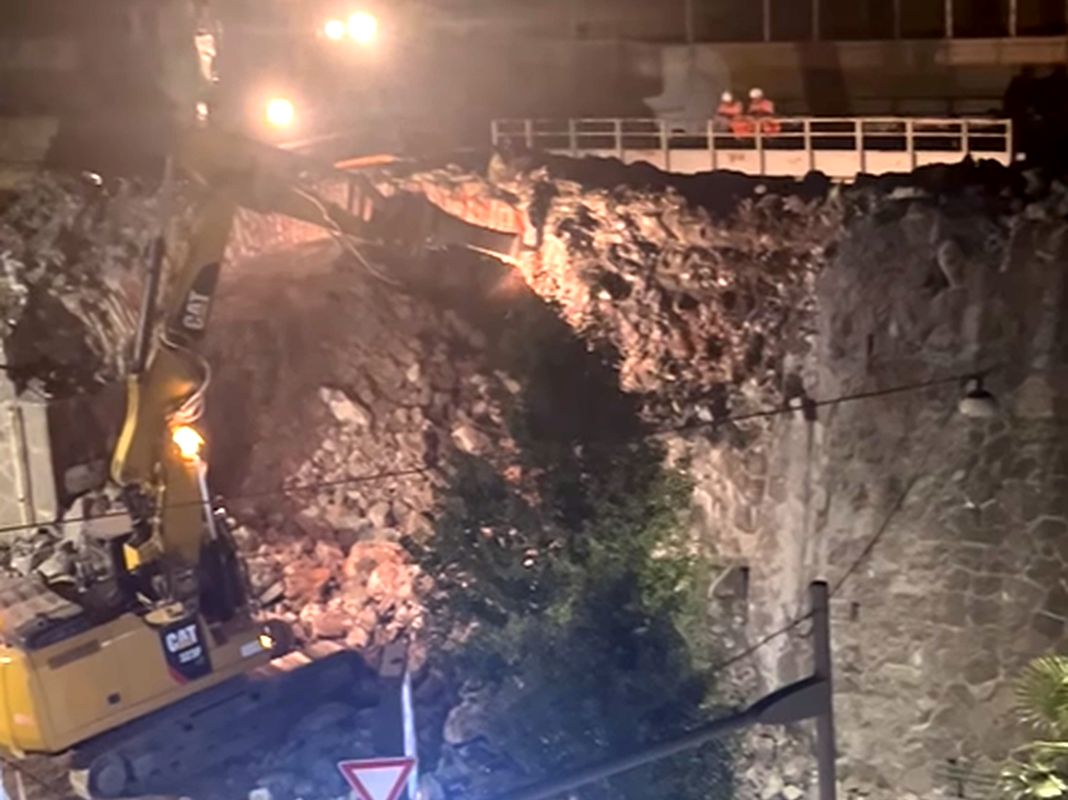rivarolo cantiere notturno via Pisoni