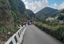 Genova, frana in via delle Fabbriche: strada riaperta nel pomeriggio Frana via delle Fabbriche