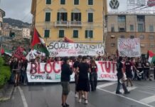 Sciopero generale a Genova, cortei e manifestazioni in atto: disagi al traffico Manifestazione studenti Palestina