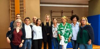 Genova, nel primo giorno di scuola la sindaca Salis visita tre istituti Salis visita primo giorno di scuola