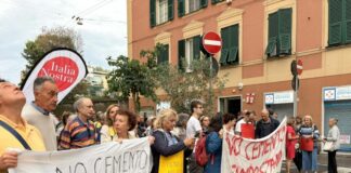 Nervi, presidio di protesta contro il nuovo supermercato a Campostano Campostano Nervi protesta