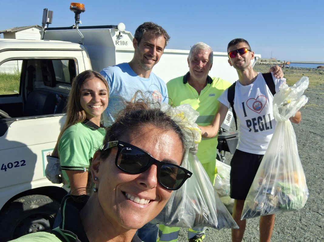 pulizia spiaggia multedo
