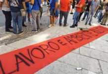 Genova, ex Ilva, Jindal presenta il piano: niente forno e piena occupazione no forno cornigliano protesta comitati