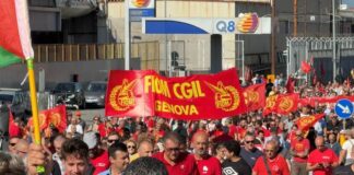 Genova, in 5mila per Gaza, corteo e sciopero generale manifestazione Genova per gaza