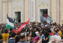 Manifestazione per Gaza, migliaia in piazza senza tensioni genova manifestazione Gaza 21 settembre 2025