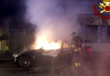 Genova, auto in fiamme a Pontedecimo pontedecimo incendio auto 22 settembre 2025