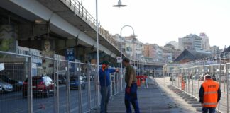 Genova, smontata la passerella alla Darsena Darsena Genova passerella