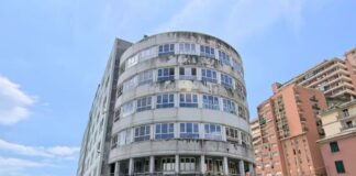 Genova, assalto al Firpo occupato: sono due i giovani feriti Firpo Buonarroti