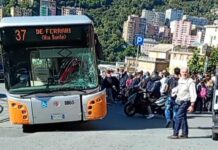Genova, incidente moto-autobus a Marassi: 17enne all’ospedale Incidente moto bus Marassi