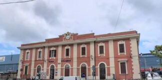 Genova, bombola del gas trovata in stazione a Cornigliano: circolazione ferroviaria interrotta Stazione ferroviaria Cornigliano